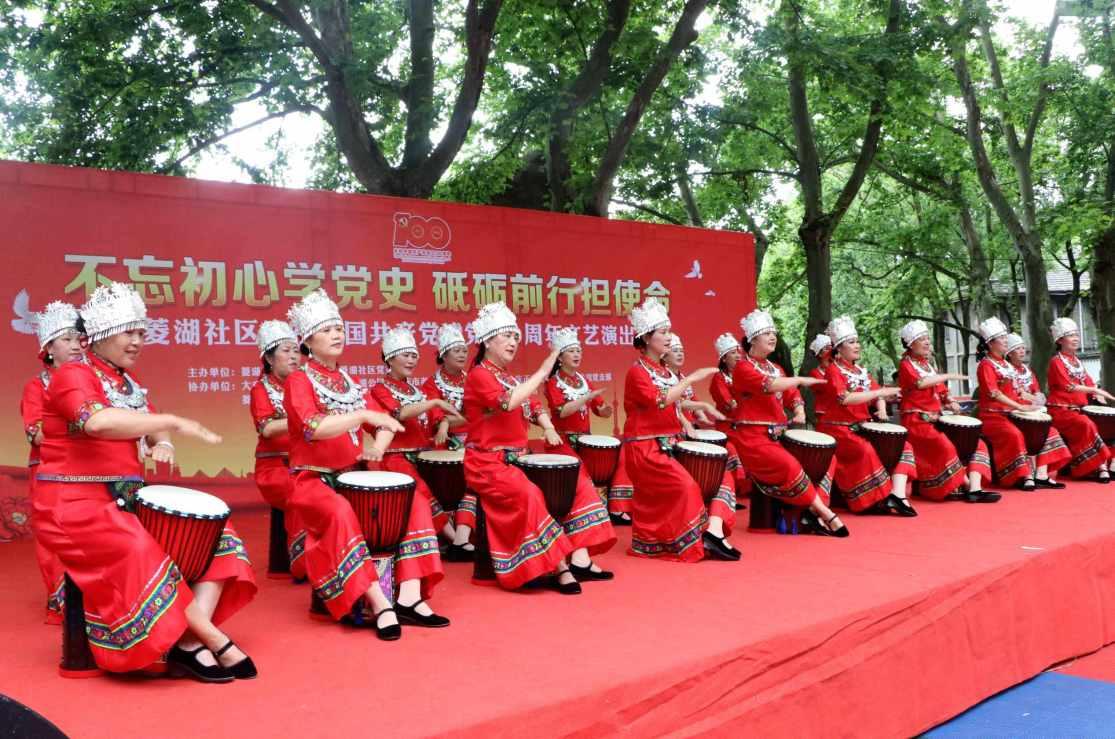 寻找海盗帽的男孩